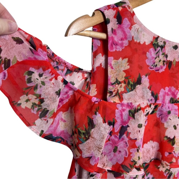 Cabi Red Floral Cold Shoulder Ruffle Sleeve V Neck Blouse Women's Size M - Picture 6 of 16